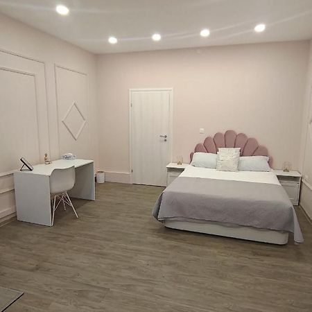 Lovely Apartment In The Heart Of The City Timisoara Exterior photo